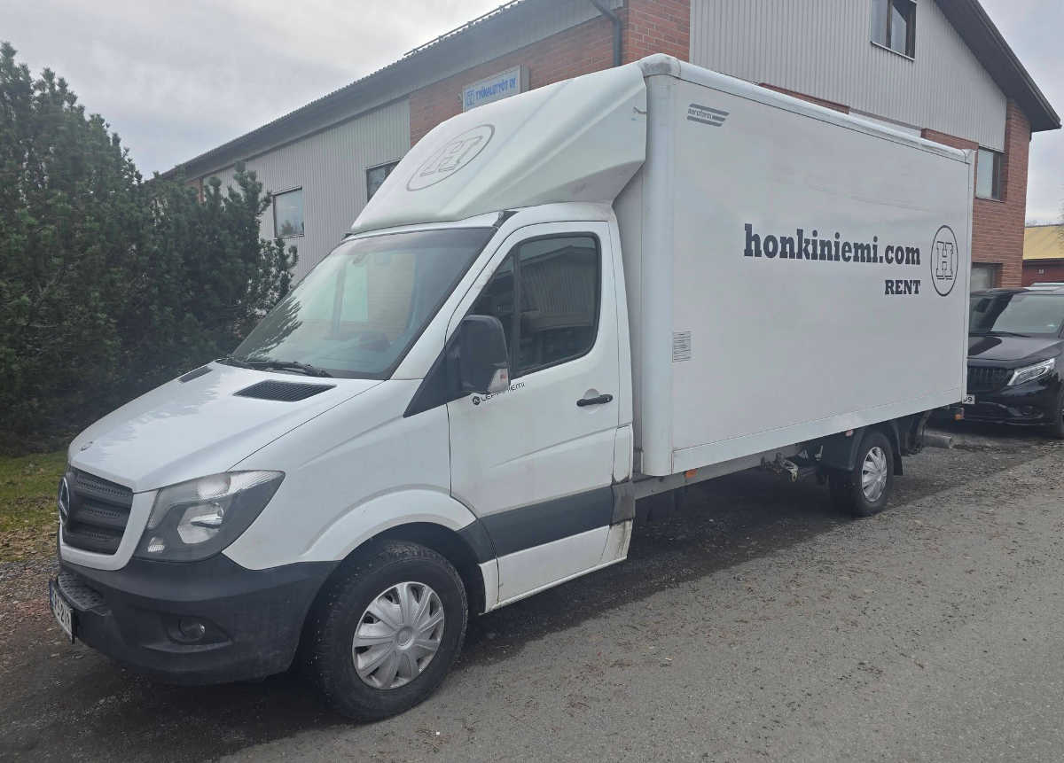 Pakettiauto vuokraus Tampere